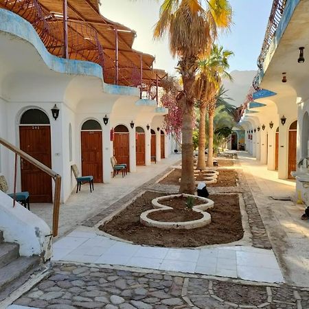 Хостел Sebaii Camp السباعى كامب شاطئ الترابين بجوار ويت بالس Нувейба Экстерьер фото